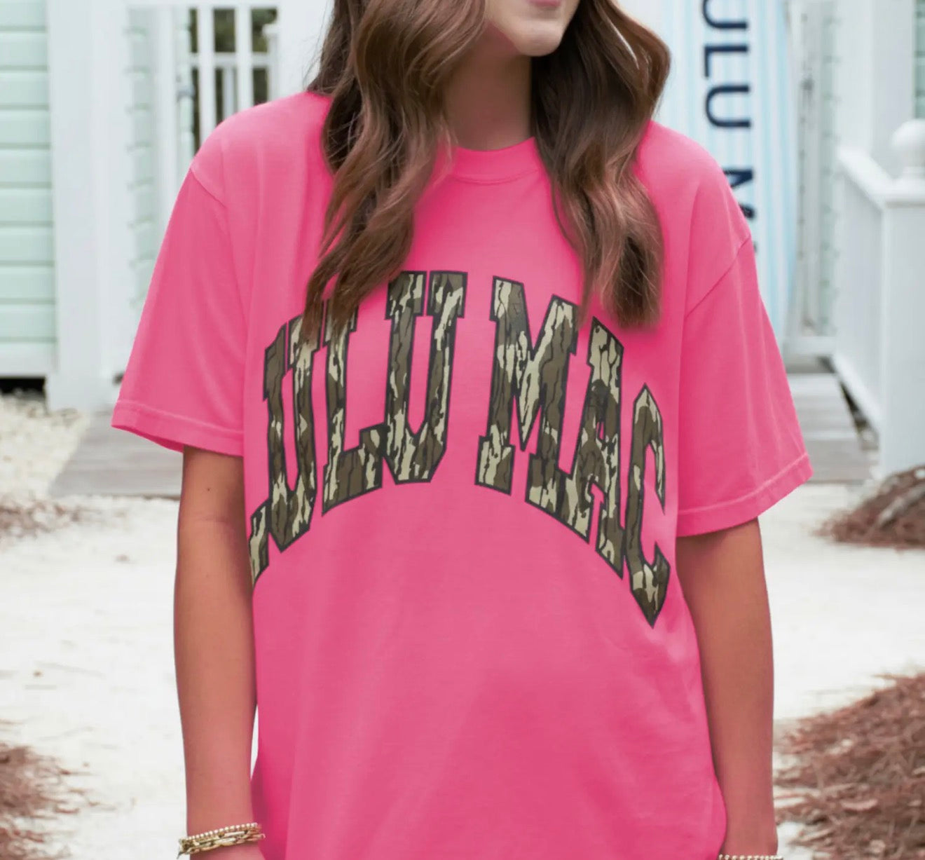 Lulu Mac Neon Pink Mossy Oak Bottomland Tee